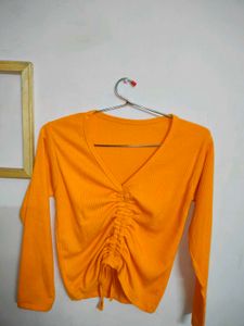 srunched pull up top