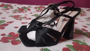 Zara Women’s Wedge Black Heel