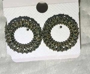 Fashion Earrings - Round Design