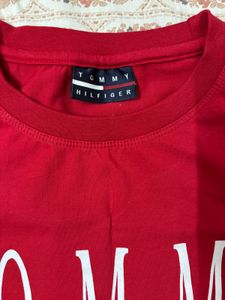 Tommy Hilfiger - Red Tshirt