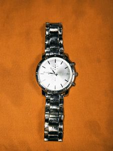 ALMOWARIDOON Stylish Silver Watch