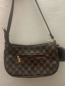 Chic Crossbody Bag