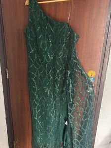 Emerald Green One-Shoulder Gown