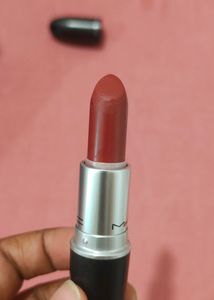 MAC Lipstick - Natural Born Leader