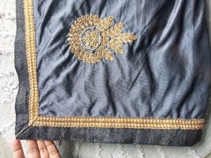 Beautiful Grey Saree For Party And Wedding