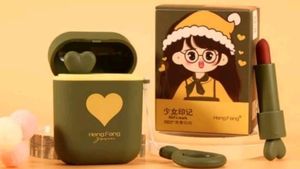 Earpod Easy To Carry Lipstick 2 In 1