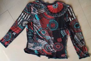 Multi-Color Printed Women's Zip-Up Top – New