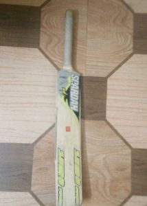 cricket bat