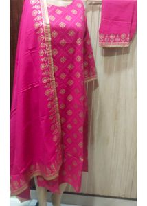 Offer 🎉Gosriki Pink Kurta Set🎉