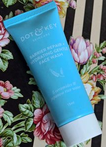 Dot & Key Face Wash