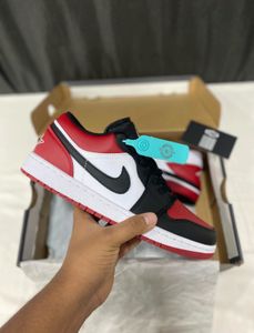 Air Jordan 1 Low Bred Toe