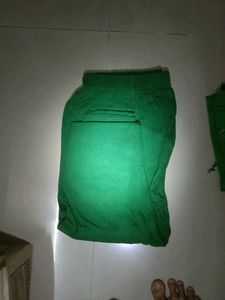 Green Embellished Dupatta And Leggings Set