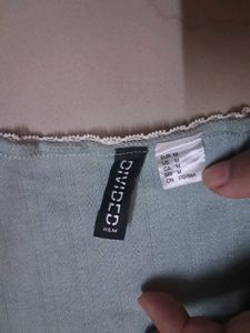 H&amp;M Cute Green Top
