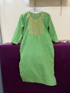 Green Embroidered Tunic💚