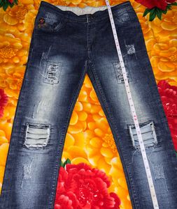 Bule Scratch Funky Jeans Pant Length 43 Inch