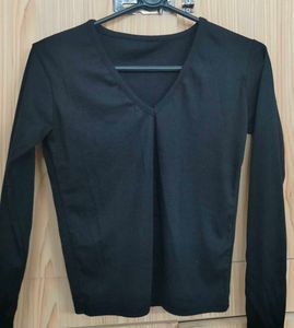 Black V-Neck Long Sleeve Shirt
