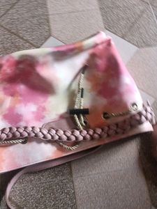 MULTI COLORED SLING BAGS!!! ❤️