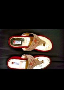 Elegant Red &amp; Gold Flats