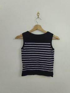 Y2K STRIPPED THRIFT TOP