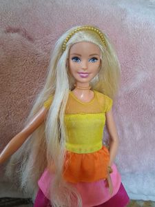 Barbie ultimate curls Doll