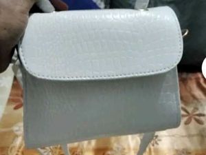 Chic White Croc Embossed Top Handle Bag
