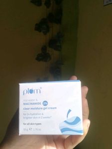 Plum Clear Moisture Gel