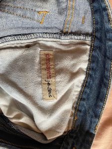 Men’s 34 Waits Branded Jeans