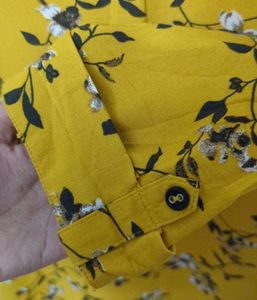 Avaasa Floral Print High-Low Kurti