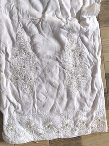 White Women&#39;s Salwar