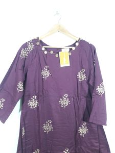Zemyra Wine Gold Printed Kurta(Women&#39;s)