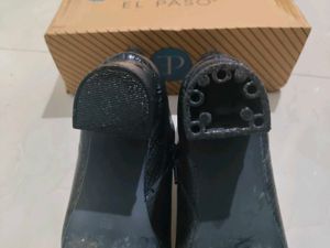 El Paso Women Block-Heeled Chelsea Boots