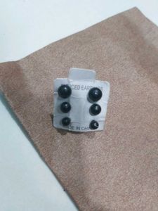 Black Stud Earring Set