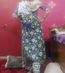 Printed Gown
