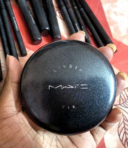 ✨COMBO✨M.A.C Cosmetics Powder Plus Compact &amp; brush