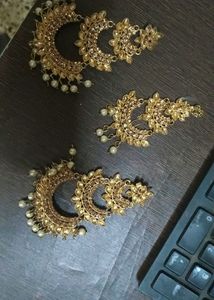Earings With Mangtikka