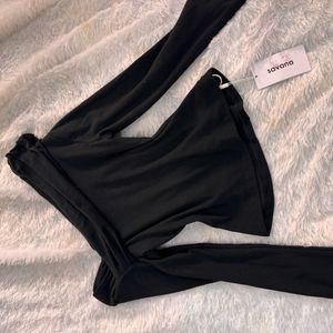 off shoulder aesthetic fitted top