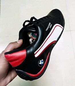 NEW NO USED COPY BMW PUMA SNEAKER SHOES FOR MAN.