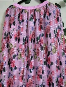Pleated skirt