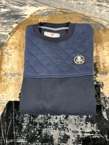 Stylish Navy Blue Sweatshirt