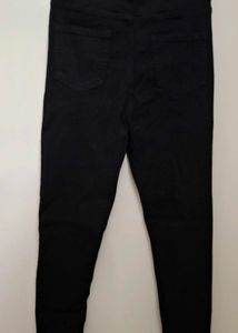 Black High-Waisted Skinny Jeans