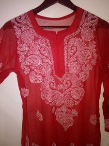 Beautiful Lucknavi Chickenkari Kurti