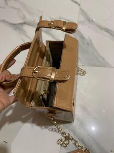 Box Sling Bag