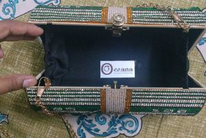 Dark Green Clutch 💚