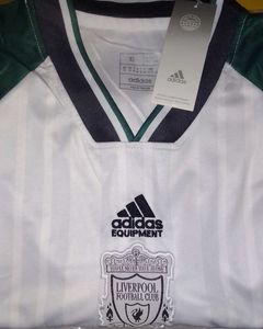 Liverpool FC Retro Away Jersey Kit