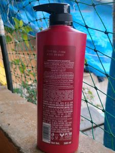 TRESemme Keratin Smooth Shampoo
