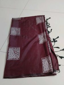 Meroon Borderless Soft Silk Saree..
