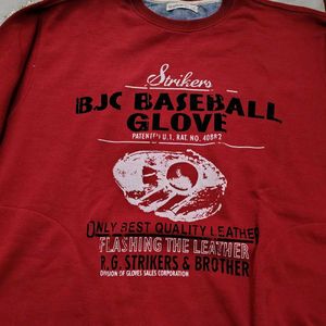 Men&#39;s Red Sweatshirt