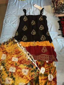 Ethnic Kurta Set tulip salwar ke sath