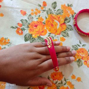 Red &amp; Gold Floral Bangles