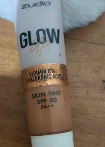 Zudio Glow Skin Tint SPF 50